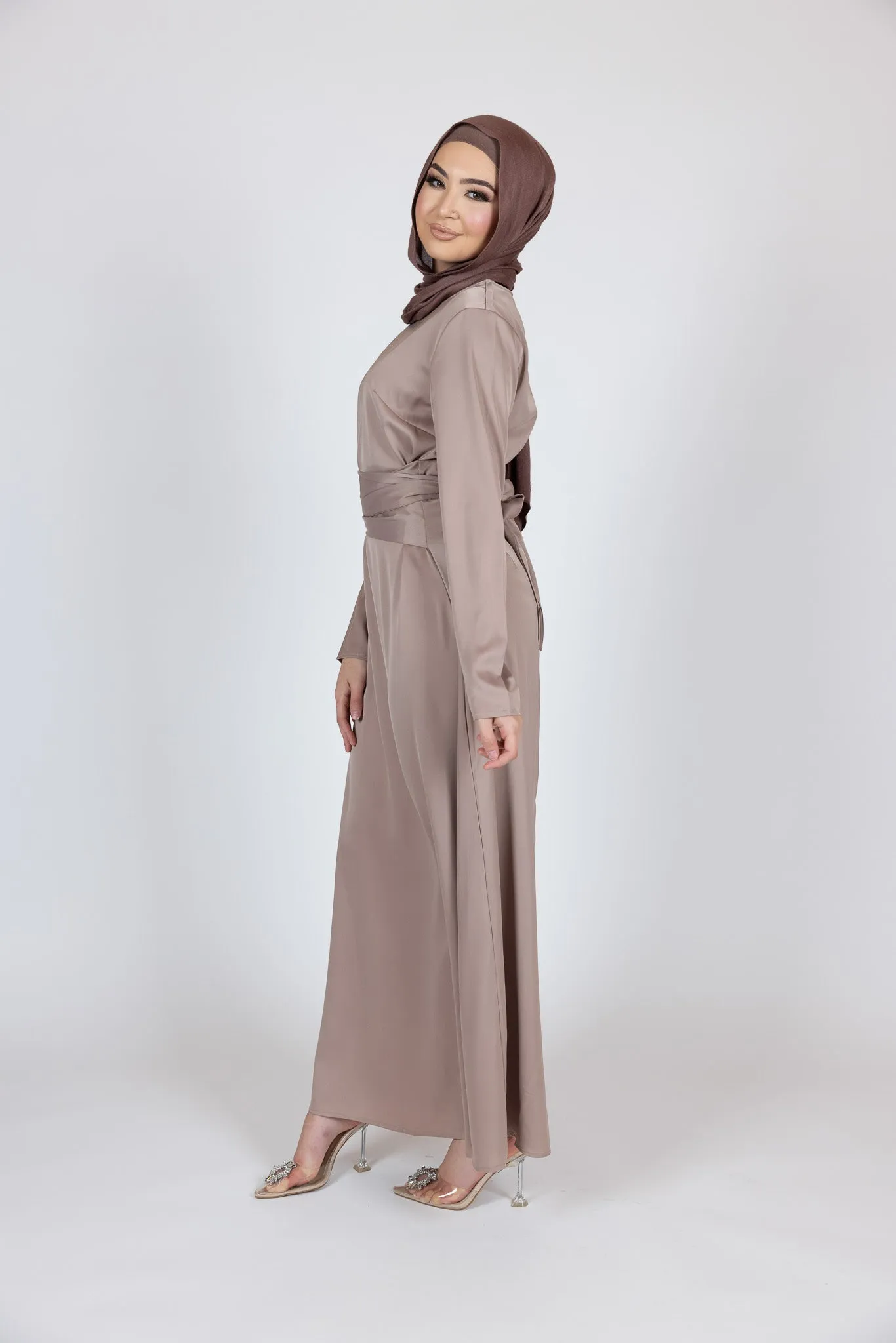 Abril Satin Tie Abaya