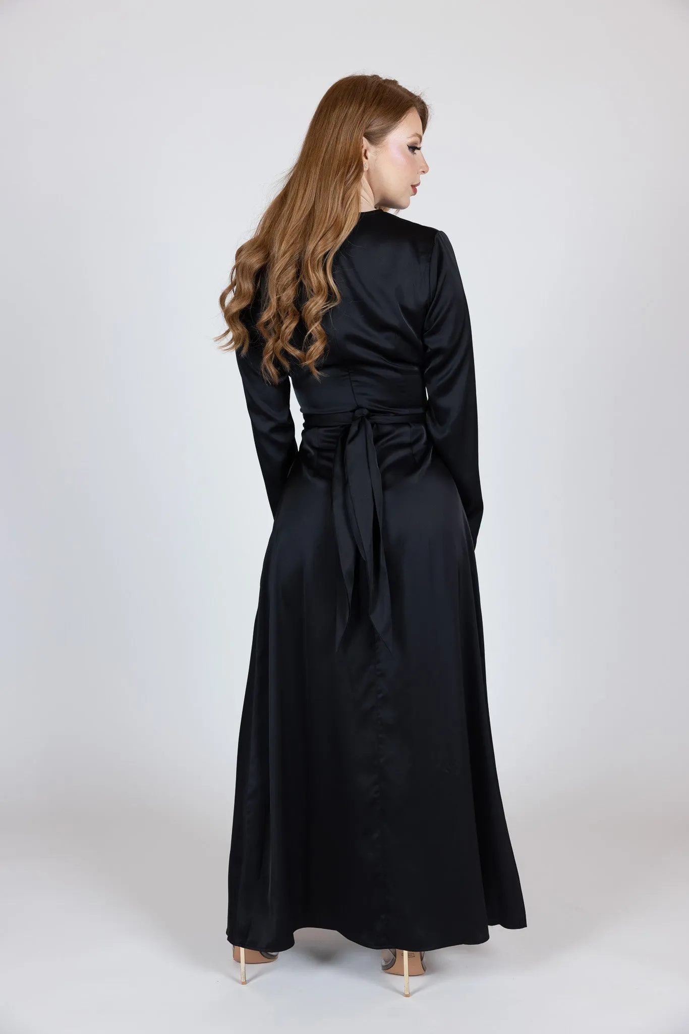 Abril Satin Tie Abaya