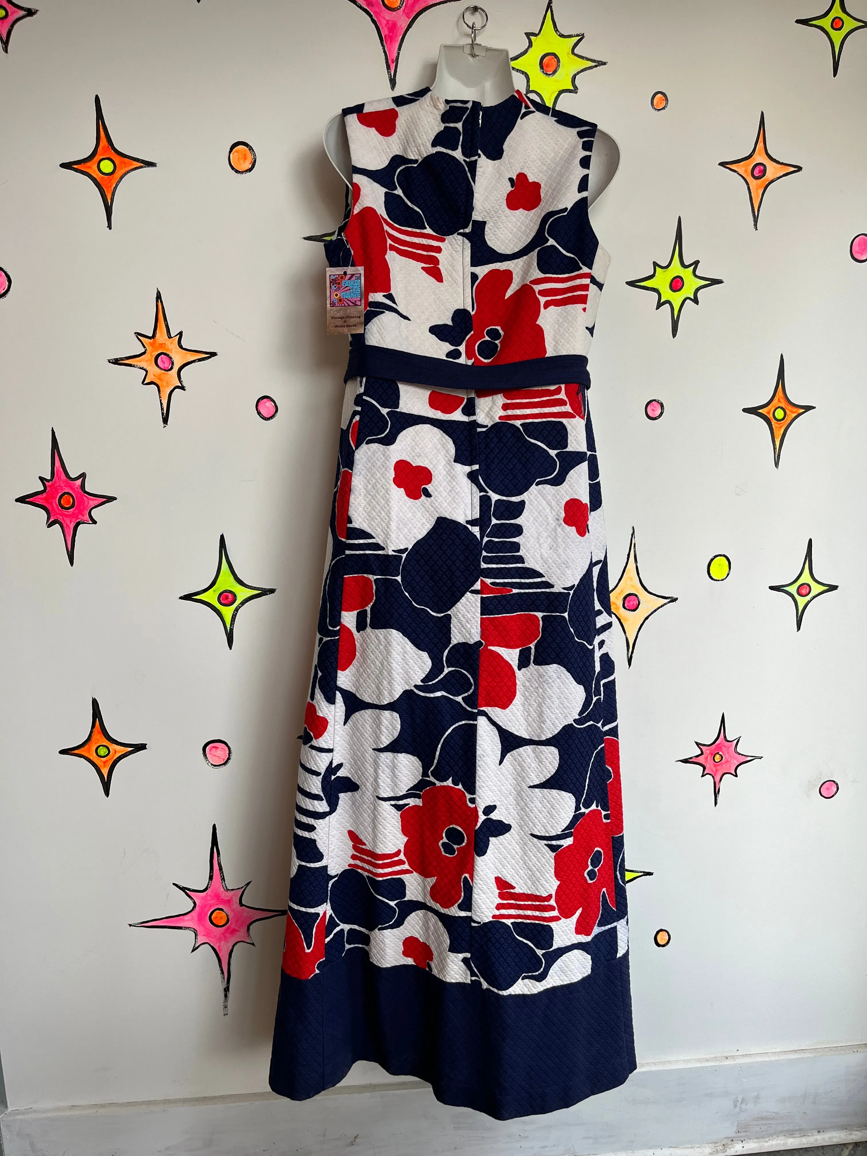 Vintage 60s 70s | Groovy Quilted Flower Power Maxi Dress | L